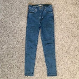 Levi’s mile high super skinny size 25